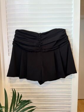 Zara Ruched Button Detail Back Going Out Shorts Size L